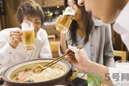 吃火鍋喝啤酒會(huì)胖嗎？吃火鍋喝啤酒胖了怎么辦？