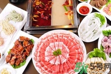 吃火鍋喝什么酒好？吃火鍋適合喝什么酒？