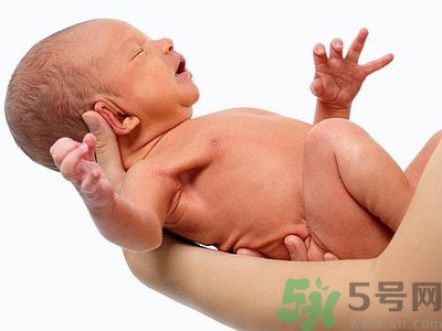 新生兒為什么那么丑？新生兒越丑越好嗎？