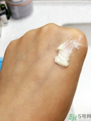 思親膚和自然樂園哪個(gè)好？skin food和自然樂園哪個(gè)好用？