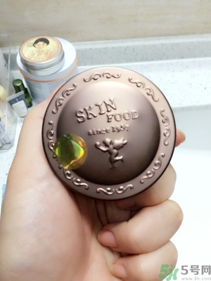 思親膚和自然樂園哪個(gè)好？skin food和自然樂園哪個(gè)好用？