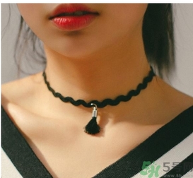 choker項鏈怎么搭配衣服？choker蕾絲項鏈搭配