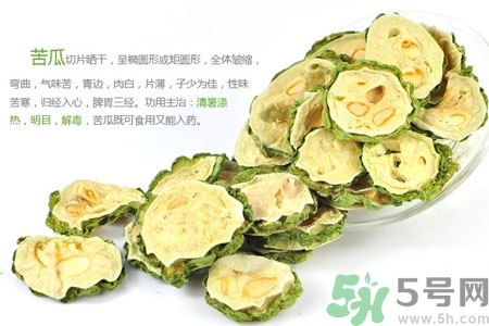 苦瓜泡水喝可以祛痘嗎？苦瓜片泡水喝能祛青春痘嗎？