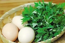 艾葉煮雞蛋有什么作用？痛經(jīng)能吃艾葉煮雞蛋嗎？