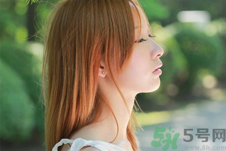 去醫(yī)院打耳洞掛什么科？去醫(yī)院打激光耳洞多少錢？