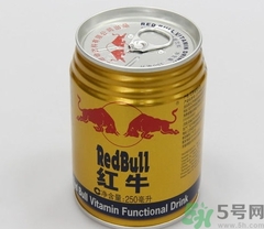 紅牛是碳酸型飲料嗎？喝紅牛有什么好處和壞處？
