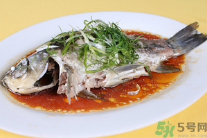 鯽魚(yú)死了一夜能吃嗎？鯽魚(yú)死了一天能吃嗎？