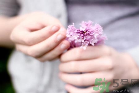 擦護手霜能預(yù)防凍瘡嗎？手長凍瘡擦什么護手霜比較好？