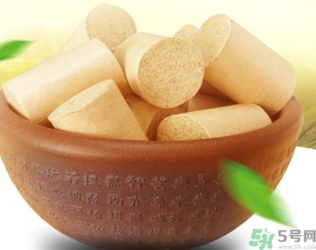 艾灸足三里有什么好處？艾灸足三里的功效