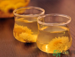 菊花茶可以加蜂蜜嗎？菊花茶喝蜂蜜能一起喝嗎？