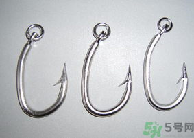 釣鯽魚用幾號(hào)鉤？釣鯽魚用什么鉤型的魚鉤？
