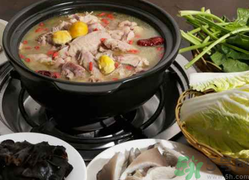 老母雞湯回奶嗎？吃老母雞會(huì)回奶嗎？