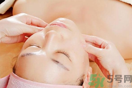 面部刮痧可以祛痘印嗎？面部刮痧真的能祛痘印嗎？