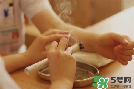 落枕能艾灸嗎？艾灸治療落枕有用嗎？