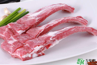  燉排骨用什么鍋？排骨用鍋高壓鍋燉多長(zhǎng)時(shí)間？