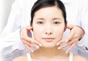 拔牙會(huì)導(dǎo)致面癱嗎?？拔牙為什么會(huì)導(dǎo)致面癱？