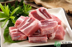 吃排骨有什么好處？吃排骨可以補(bǔ)鈣嗎？