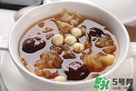 喝銀耳紅棗湯對身體好嗎？長期吃銀耳紅棗湯有什么好處？