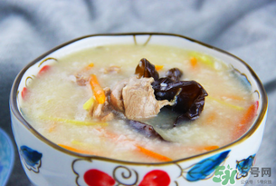 吃完鴨肉可以喝牛奶嗎？鴨肉和牛奶能一起吃嗎？