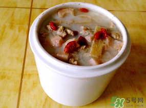 吃完鴨肉可以喝牛奶嗎？鴨肉和牛奶能一起吃嗎？