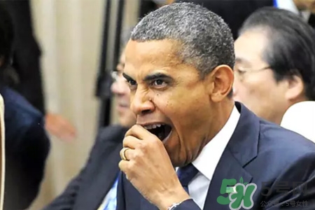 打哈欠是缺氧嗎？打哈欠是大腦缺氧嗎？
