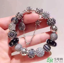 潘多拉的手鐲怎么打開？潘多拉的手鐲怎么帶？