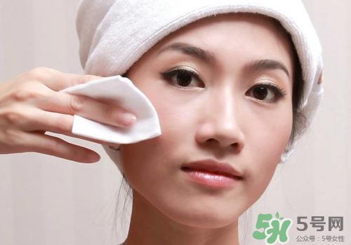 潤膚露可以卸妝嗎？潤膚露怎么卸妝？