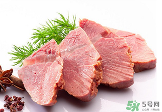 吃完牛肉可以喝牛奶嗎？牛肉和牛奶可以一起吃嗎？