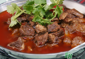 燉牛肉放什么容易爛？牛肉怎么燉好吃又爛？