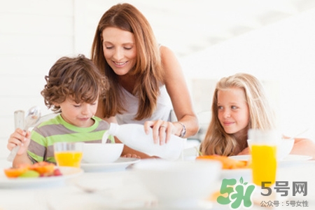 孩子只吃肉不吃菜怎么辦？孩子這樣吃肉才健康