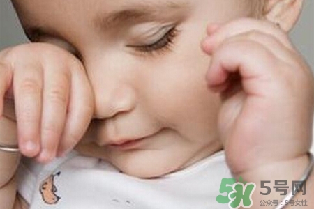 孩子為什么老眨眼睛？孩子總眨眼睛怎么回事？