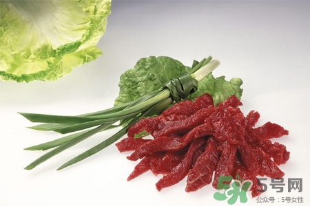 生肉放冰箱能放多久？生肉能在冷藏放多久？