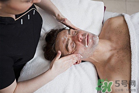 男士冬天用什么護(hù)膚品好？冬季必備絕對好用的男士護(hù)膚品