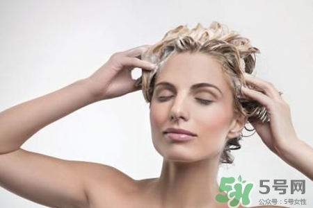 產(chǎn)后可以洗頭嗎？產(chǎn)后多久可以洗頭發(fā)？