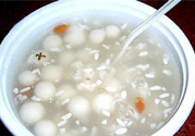 產(chǎn)婦喝米酒后還能喂奶嗎？哺乳期喝米酒會(huì)影響喂奶嗎？