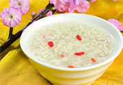 米酒能下奶嗎？產(chǎn)婦喝米酒能下奶嗎？