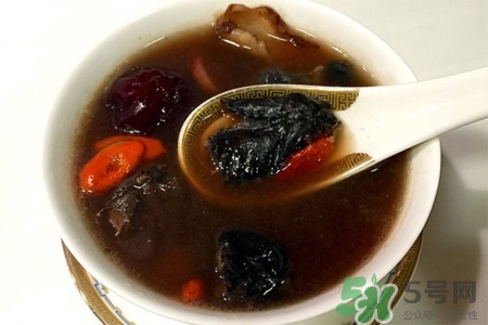 睡眠不好喝什么湯好？失眠喝什么湯好？