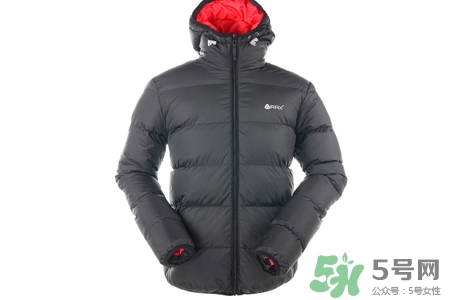 冬天穿棉襖暖和嗎？棉服冬天穿保暖嗎？