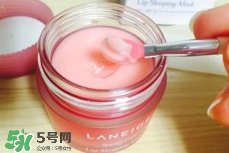 蘭芝唇膜怎么清洗？蘭芝唇膜需要用卸妝水清洗嗎？