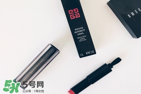 紀(jì)梵希禁忌之吻唇膏多少錢？紀(jì)梵希禁忌之吻唇膏專柜價(jià)格