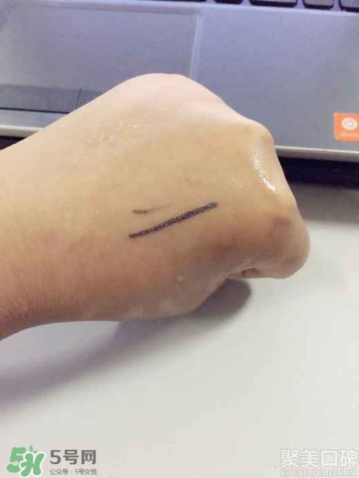 forencos眼線筆怎么用？forencos眼線筆使用方法