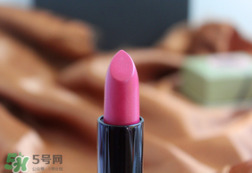 km唇膏孕婦可以用嗎？km唇膏好不好？