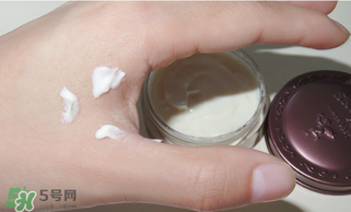 思親膚眼霜怎么樣？skin food眼霜適合年齡