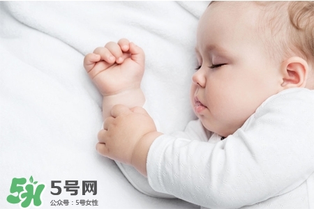 產(chǎn)后胸部下垂什么原因？產(chǎn)后胸部下垂怎么辦？