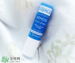 依泉和dhc唇膏哪個好？依泉唇膏和dhc唇膏哪個好？