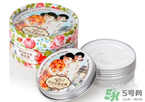 雪花膏適合油性皮膚嗎？油性皮膚可以用雪花膏嗎？