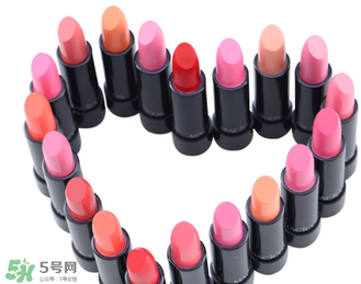 口紅可以帶上飛機(jī)嗎？坐飛機(jī)可以帶口紅嗎？
