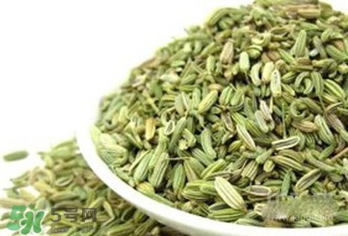 小茴香來(lái)月經(jīng)可以吃嗎？來(lái)月經(jīng)可以吃小茴香嗎？