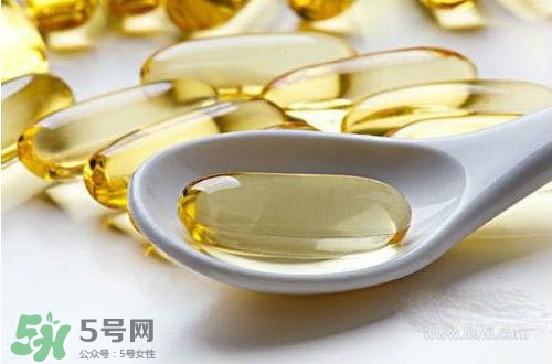 長(zhǎng)痘痘補(bǔ)充什么維生素？長(zhǎng)痘痘補(bǔ)充維生素b嗎？