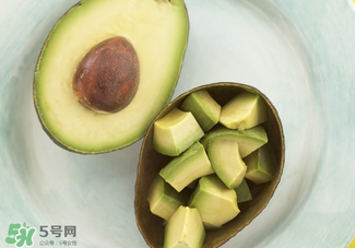 切開的牛油果怎么保存？牛油果切開后能放多長時間？